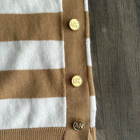 MICHAEL KORS WOMENS STRIPPED KNIT TANK TOP. CREW NECK.  Medium, khaki/white - Picture 4 of 12
